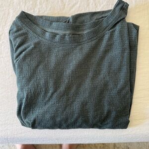 Lululemon Teal/Green Men’s Athletic Shirt